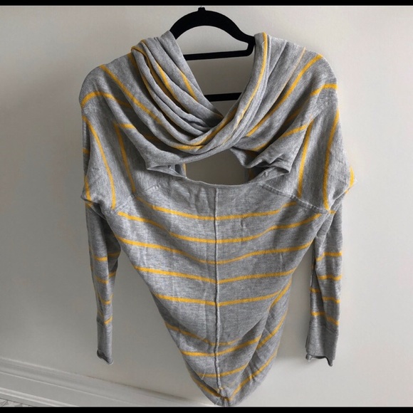 Lululemon Turn & Twist Sweater - Picture 5 of 7